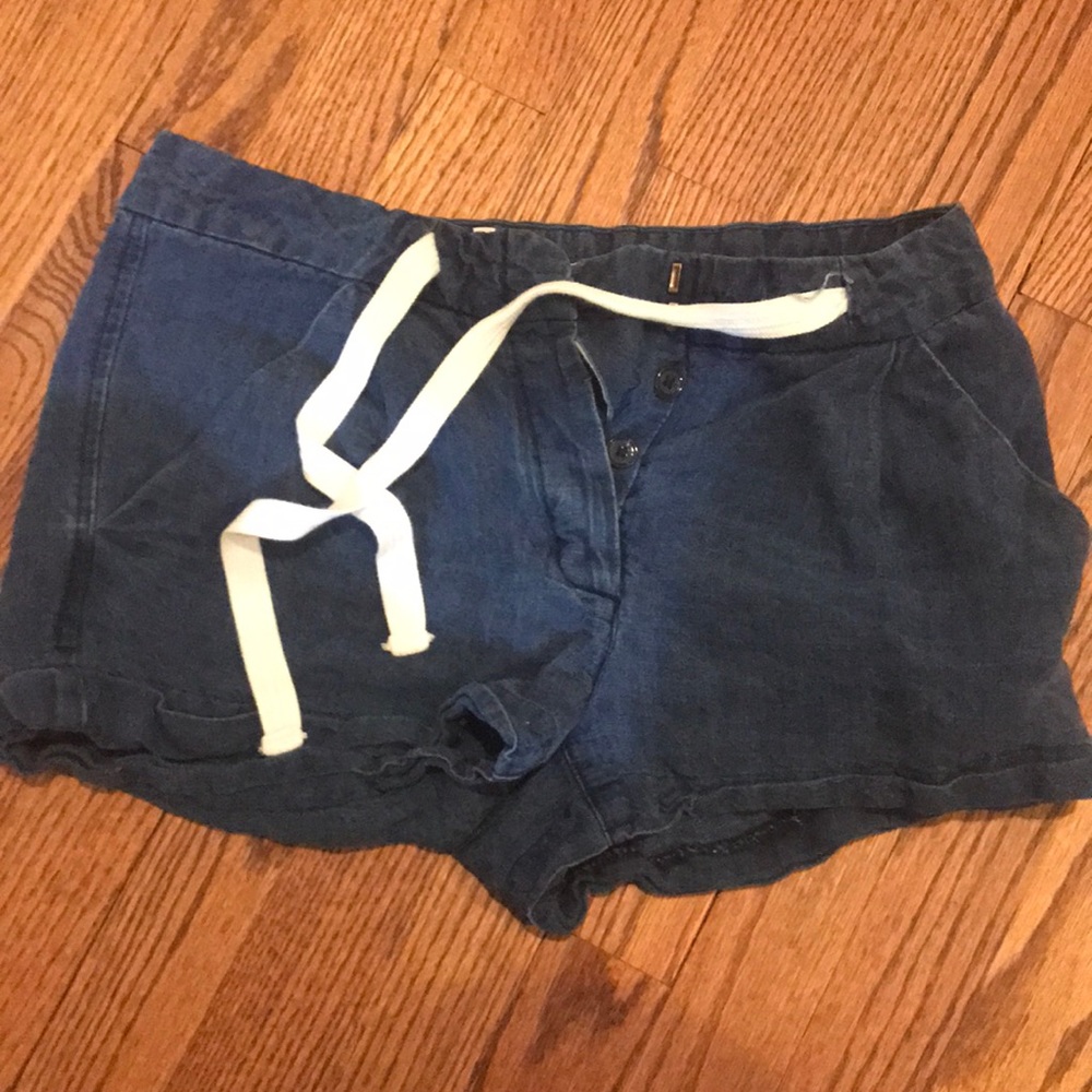 Aritizia blue Wilfred shorts